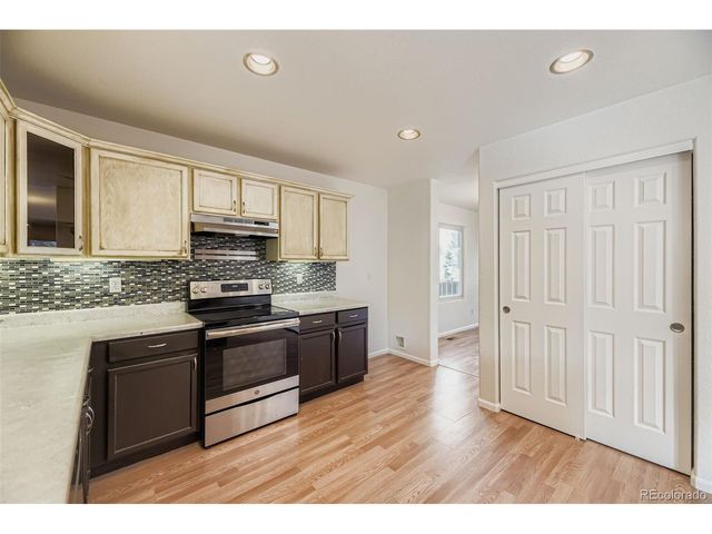 7081 Pine Hills Way, Littleton, CO 80125