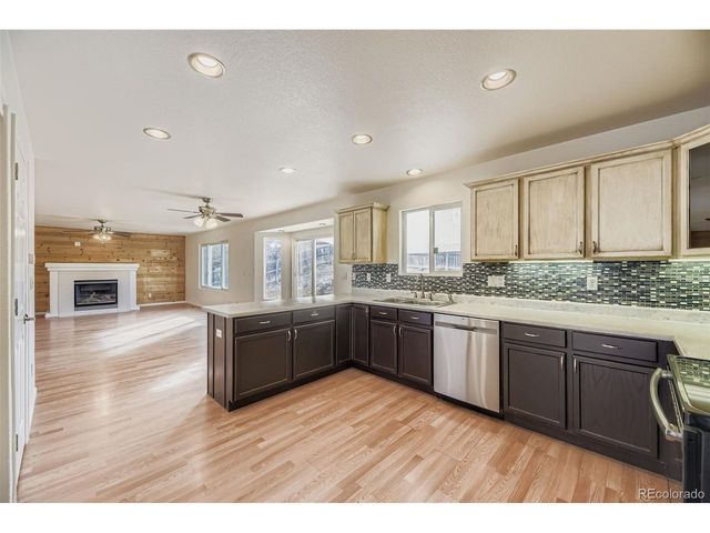7081 Pine Hills Way, Littleton, CO 80125