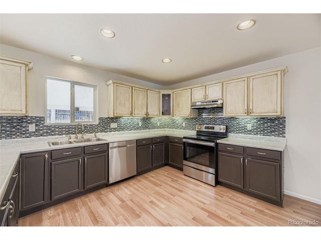 7081 Pine Hills Way, Littleton, CO 80125