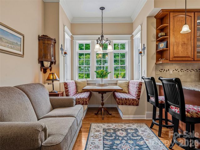 76 Edgelawn Road, Asheville, NC 28804