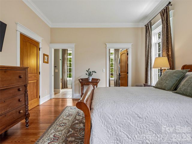 76 Edgelawn Road, Asheville, NC 28804