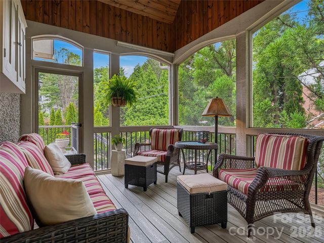 76 Edgelawn Road, Asheville, NC 28804