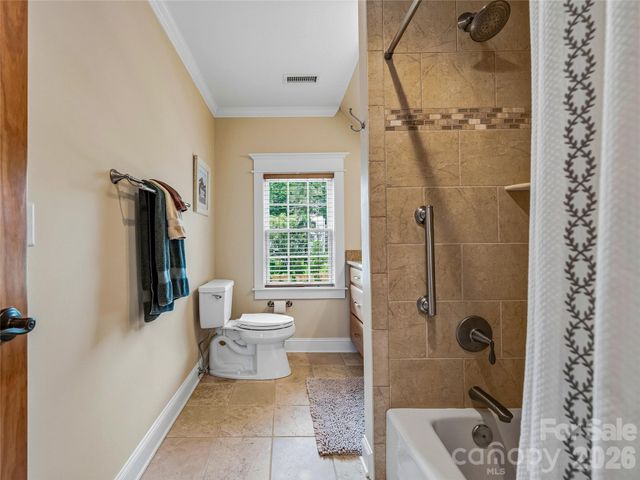 76 Edgelawn Road, Asheville, NC 28804