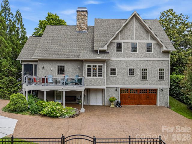 76 Edgelawn Road, Asheville, NC 28804