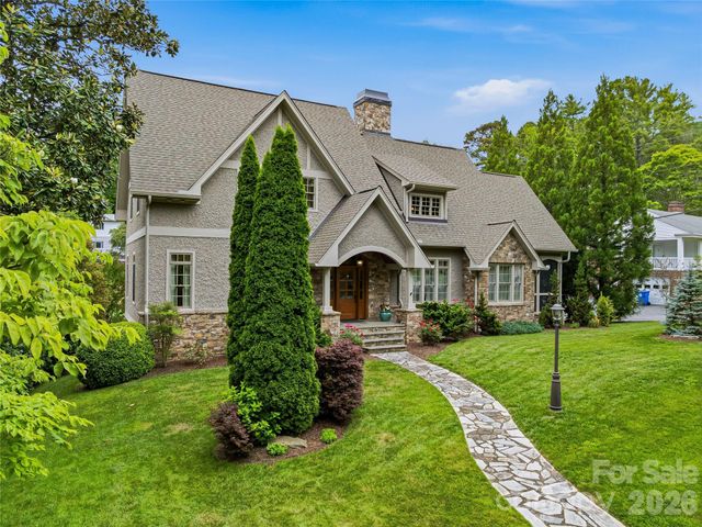 76 Edgelawn Road, Asheville, NC 28804