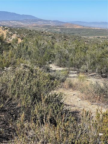 34139 Tanager Way, Hemet, CA 92544