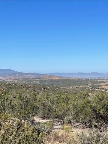 34139 Tanager Way, Hemet, CA 92544