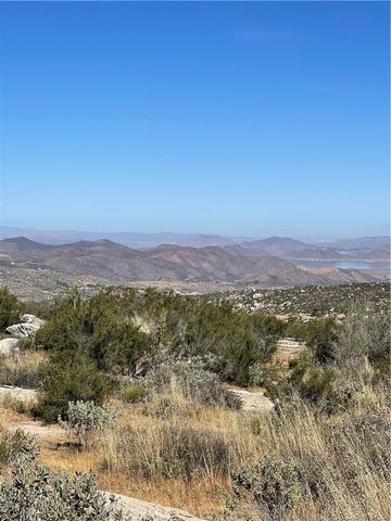 34139 Tanager Way, Hemet, CA 92544