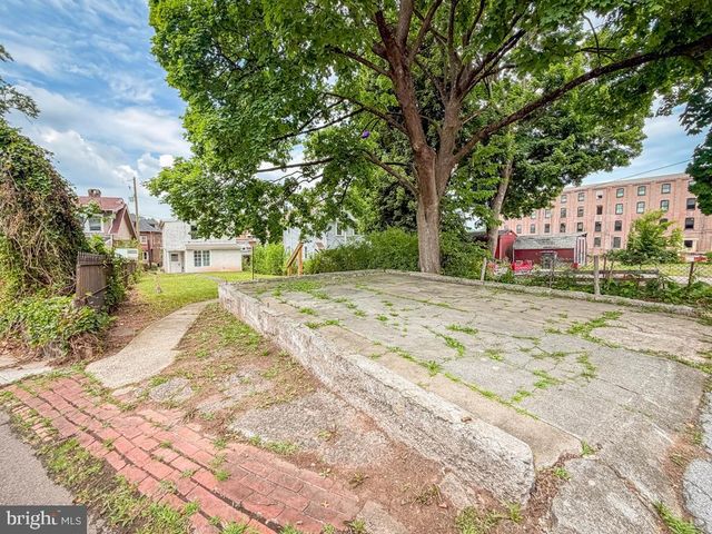 262 N HANOVER ST, Pottstown, PA 19464