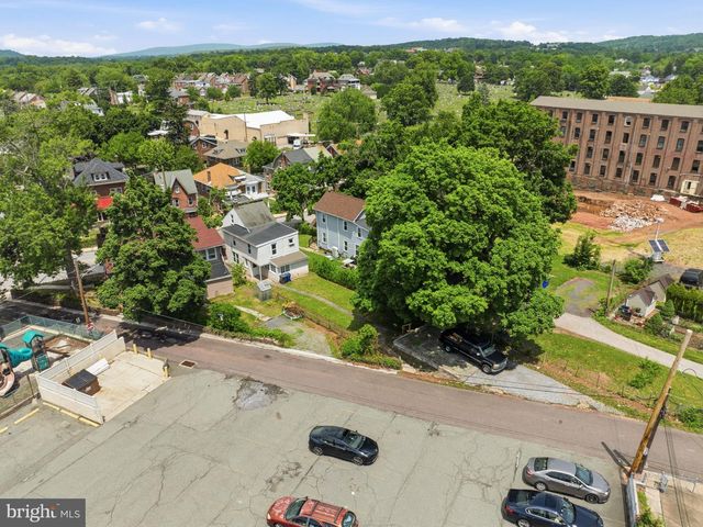 262 N HANOVER ST, Pottstown, PA 19464