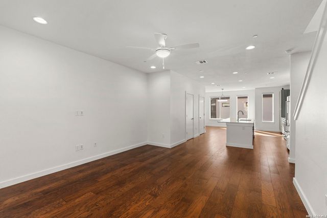 102 Tendick Unit 602, San Antonio, TX 78209