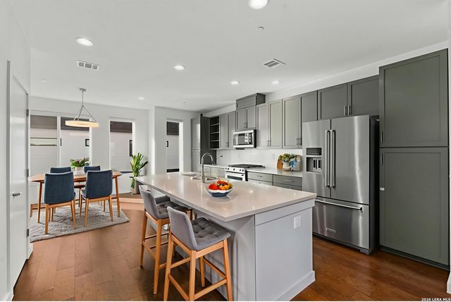 102 Tendick Unit 602, San Antonio, TX 78209