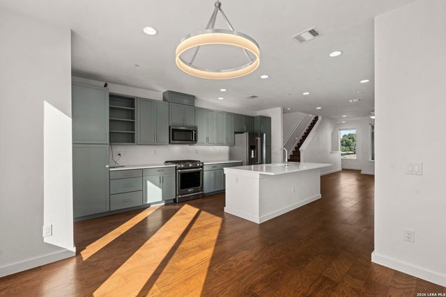 102 Tendick Unit 602, San Antonio, TX 78209