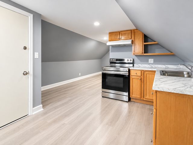 5032 S Kolin Avenue A, Chicago, IL 60632