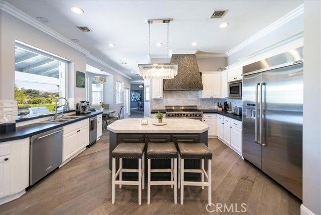 42160 Calle Barbona, Temecula, CA 92592