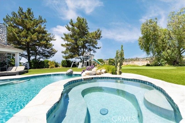 42160 Calle Barbona, Temecula, CA 92592