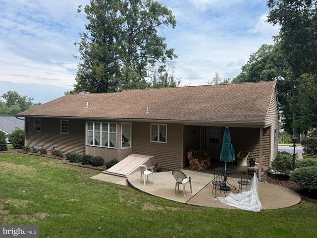 340 BIRD ST, Birdsboro, PA 19508