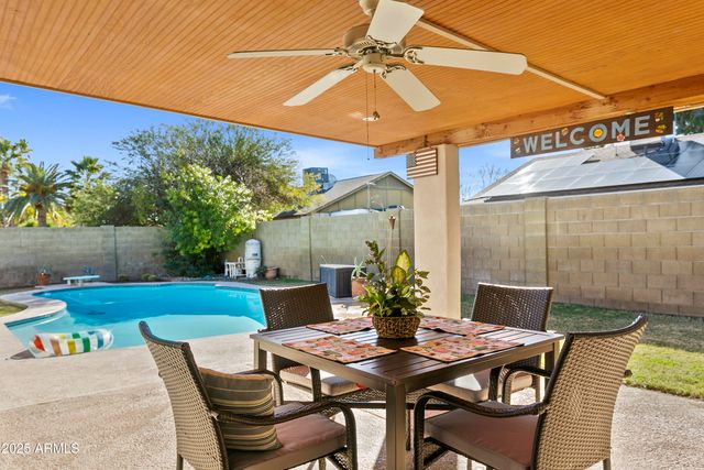 2707 E LOUISE Drive, Phoenix, AZ 85032