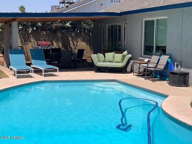 2707 E LOUISE Drive, Phoenix, AZ 85032