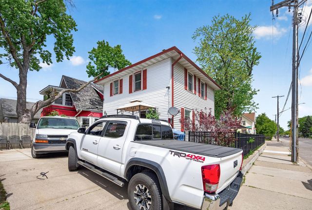 3756 10th Avenue S, Minneapolis, MN 55407