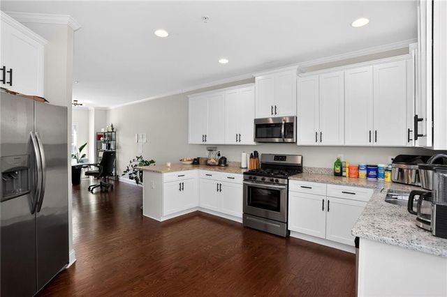 1902 Glen Ivy 19, Marietta, GA 30062
