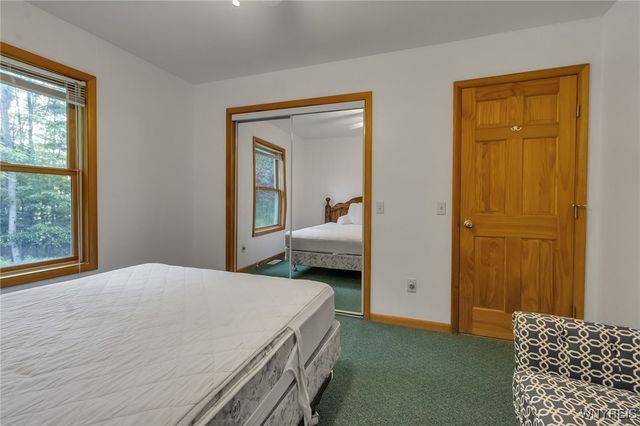 5792 Bonn Way E Way East, Great Valley, NY 14741