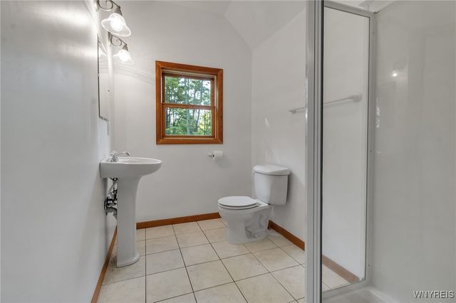 5792 Bonn Way E Way East, Great Valley, NY 14741