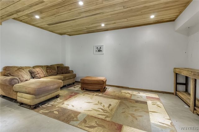 5792 Bonn Way E Way East, Great Valley, NY 14741