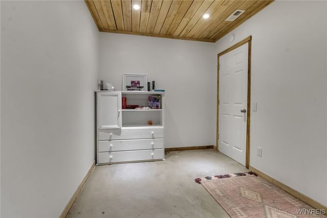 5792 Bonn Way E Way East, Great Valley, NY 14741