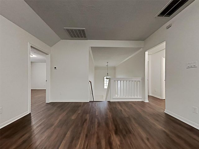 2213 Oak Circle Drive N, Conroe, TX 77301