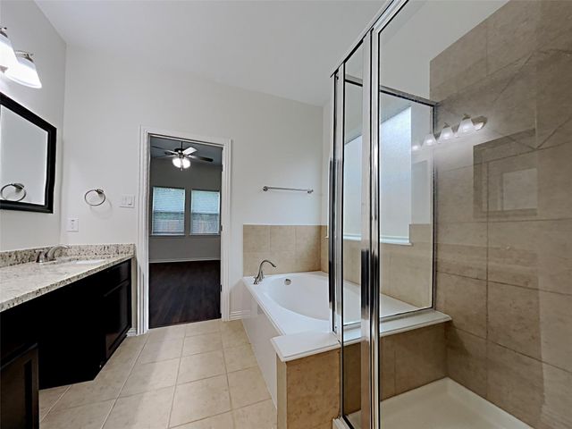 2213 Oak Circle Drive N, Conroe, TX 77301