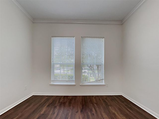 2213 Oak Circle Drive N, Conroe, TX 77301