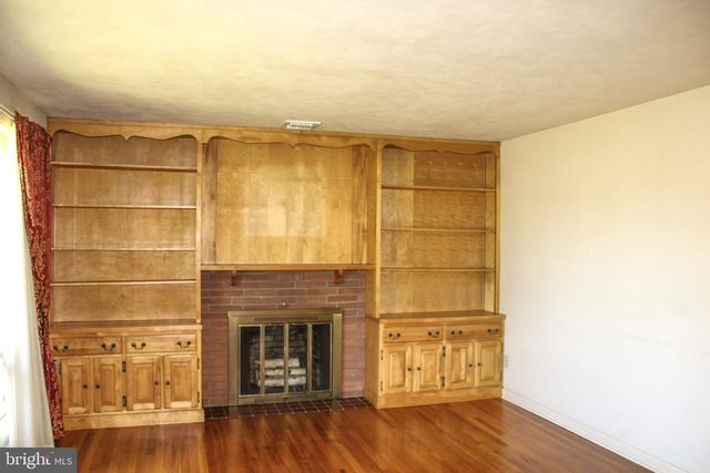 1088 DONEGAL SPRINGS RD, Mount Joy, PA 17552