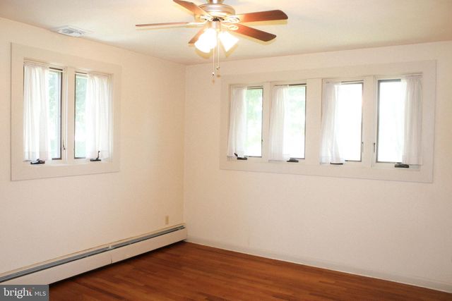 1088 DONEGAL SPRINGS RD, Mount Joy, PA 17552