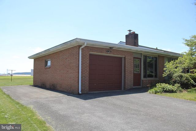 1088 DONEGAL SPRINGS RD, Mount Joy, PA 17552