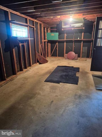 1088 DONEGAL SPRINGS RD, Mount Joy, PA 17552