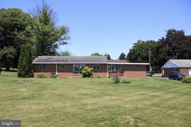 1088 DONEGAL SPRINGS RD, Mount Joy, PA 17552