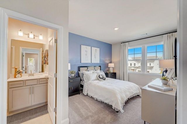 2160 Dreycott Lane, Lawrenceville, GA 30043