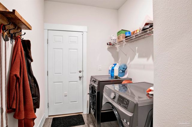 5789 Conley Ct, Pace, FL 32571