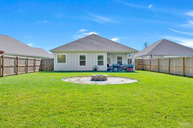 5789 Conley Ct, Pace, FL 32571