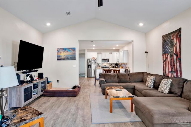 5789 Conley Ct, Pace, FL 32571