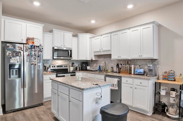 5789 Conley Ct, Pace, FL 32571