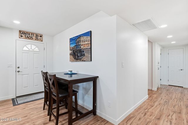 3209 W BECKER Lane, Phoenix, AZ 85029