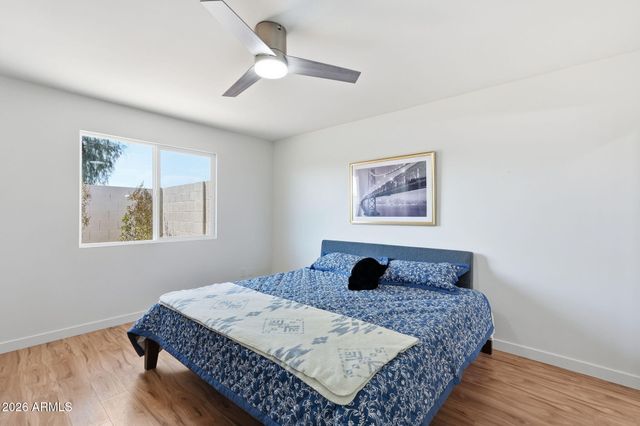 3209 W BECKER Lane, Phoenix, AZ 85029