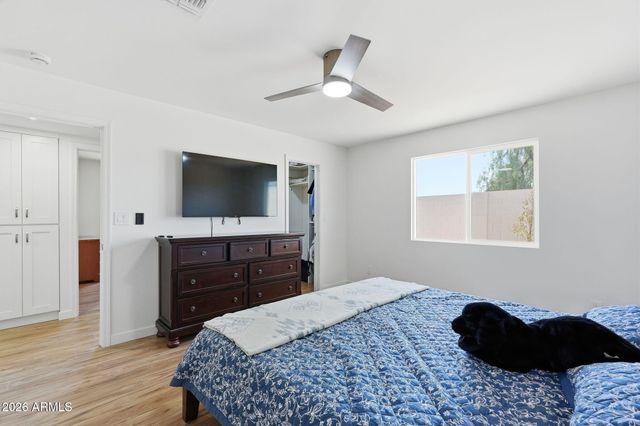 3209 W BECKER Lane, Phoenix, AZ 85029