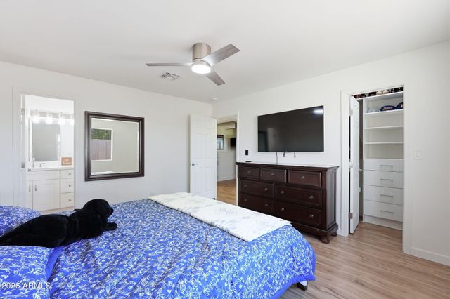 3209 W BECKER Lane, Phoenix, AZ 85029