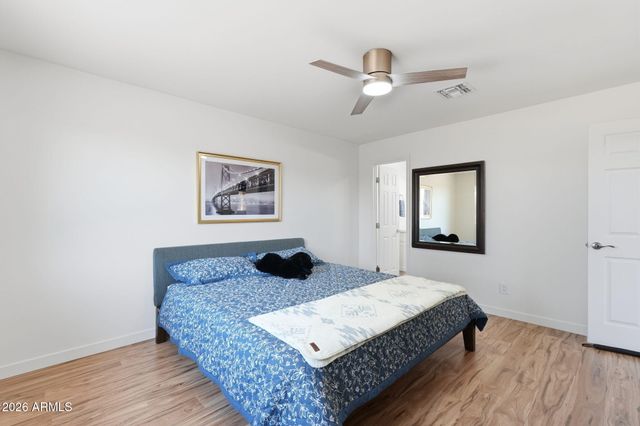 3209 W BECKER Lane, Phoenix, AZ 85029