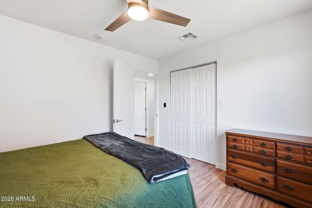 3209 W BECKER Lane, Phoenix, AZ 85029