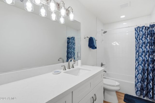 3209 W BECKER Lane, Phoenix, AZ 85029