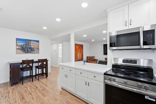3209 W BECKER Lane, Phoenix, AZ 85029